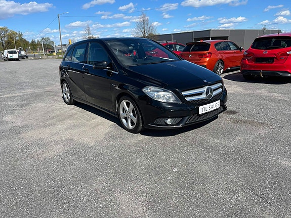 Mercedes-Benz B180 7 of 12