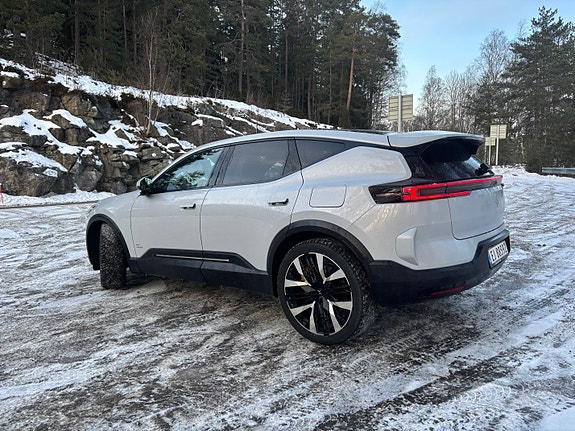 Polestar 3 4 of 5