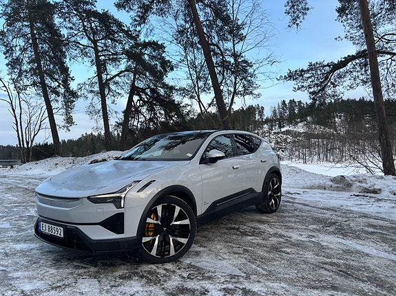 Polestar 3 2 of 5