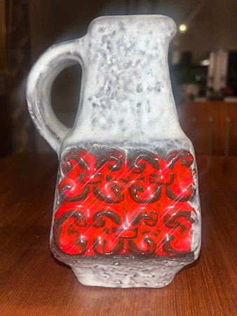 Nydelig vase Bay Keramik, «Fat Lava» designet av Bodo Mans.