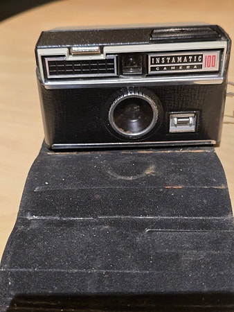 Kodak Instamatic 100 Vintage på tilbud kun idag.