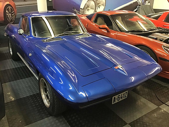 Chevrolet Corvette 22 of 30