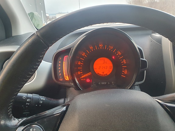 Peugeot 108 7 of 12