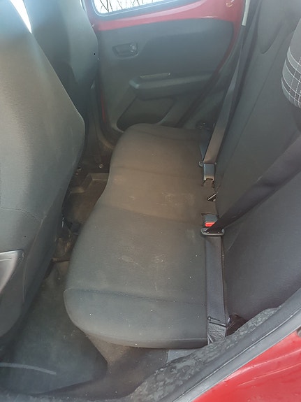 Peugeot 108 8 of 12