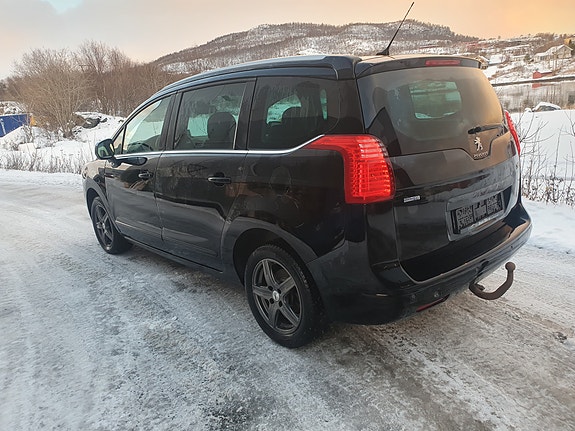 Peugeot 5008 3 of 14