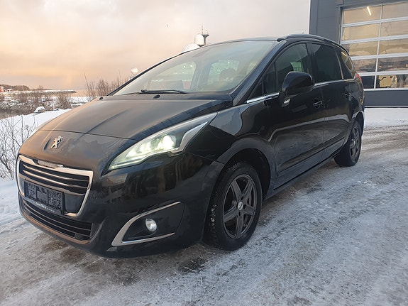 Peugeot 5008 2 of 14