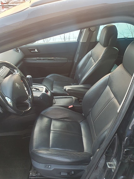 Peugeot 5008 9 of 14
