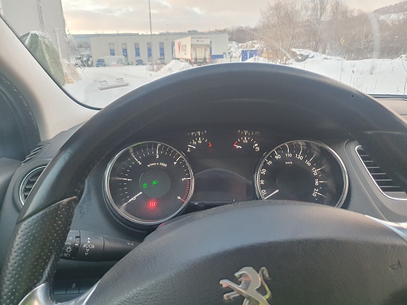 Peugeot 5008 7 of 14