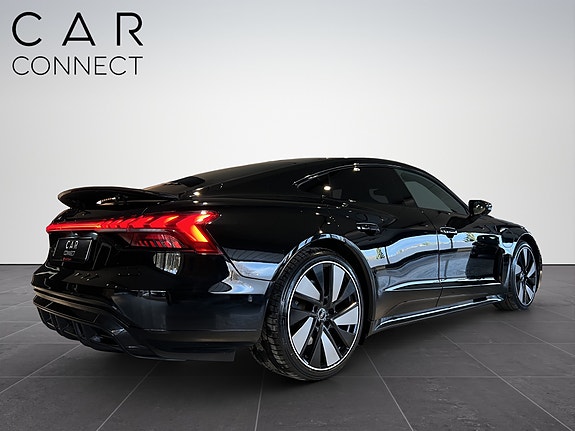 Audi e-tron GT 6 of 30