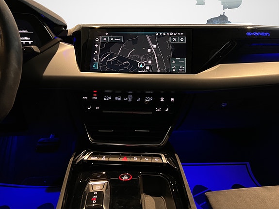 Audi e-tron GT 22 of 30
