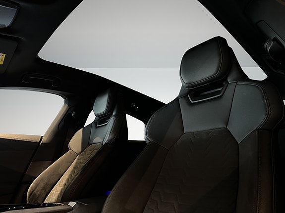 Audi e-tron GT 28 of 30