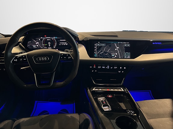 Audi e-tron GT 19 of 30