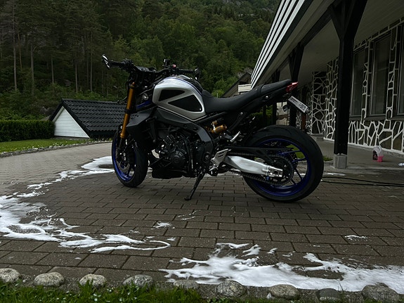 Yamaha MT-09 SP 7 of 10
