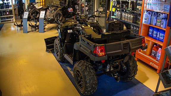Polaris SPORTSMAN X2 570 EPS SP Black Edition 6 of 6