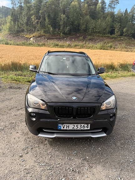 BMW X1 3 of 30