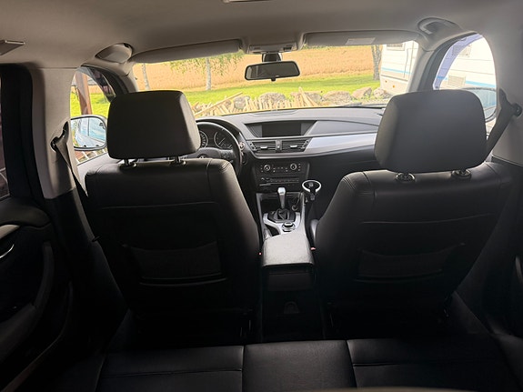 BMW X1 18 of 30