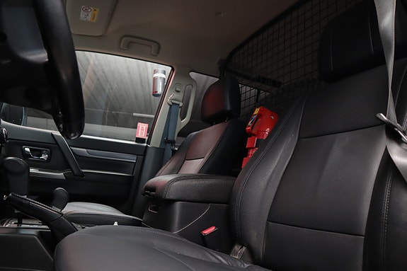 Mitsubishi Pajero 26 of 30