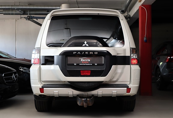 Mitsubishi Pajero 7 of 30