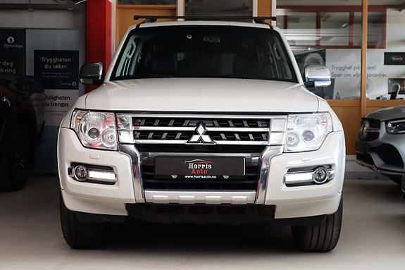 Mitsubishi Pajero 5 of 5