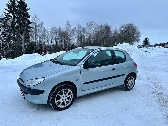 Peugeot 206 3 of 5