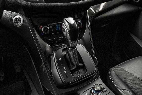 Ford Kuga 18 of 26