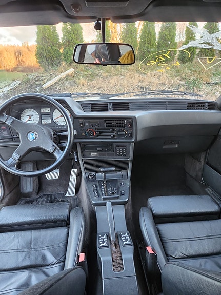 BMW 635CSi 8 of 16
