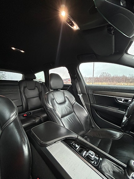 Volvo V90 14 of 15