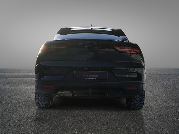 Jaguar I-PACE 7 of 30