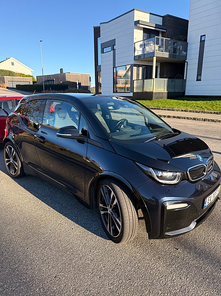 BMW i3s 3 of 19