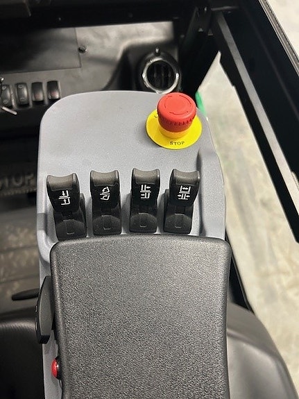 EP EFL253 - NY PÅ LAGER!  Elektrisk motvekts truck med litium  batteri og alt utstyr! 2 of 5