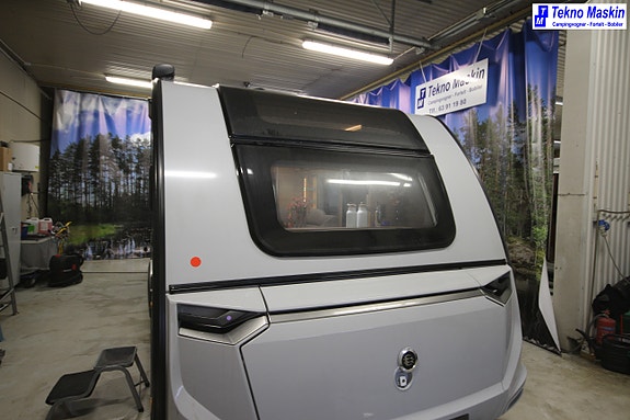 Knaus SÜDWIND 650 PEB Black Selection