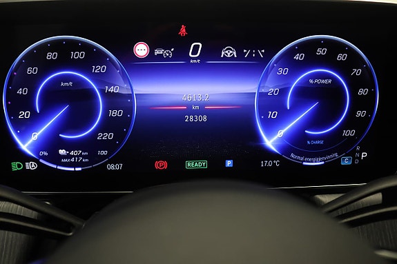 Mercedes-Benz EQS450 23 of 28