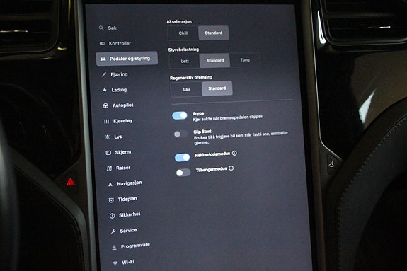Tesla Model X 25 of 30