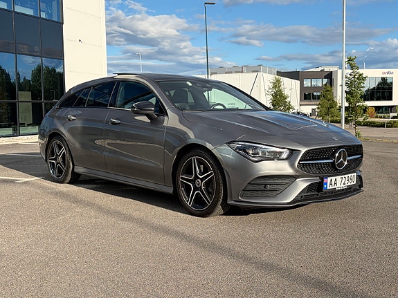 Mercedes-Benz CLA200 3 of 5