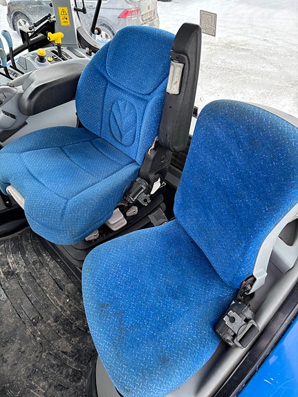 New Holland T6040 2011, kr 455 000,-