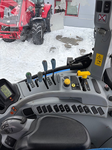 New Holland T6040 2011, kr 455 000,-