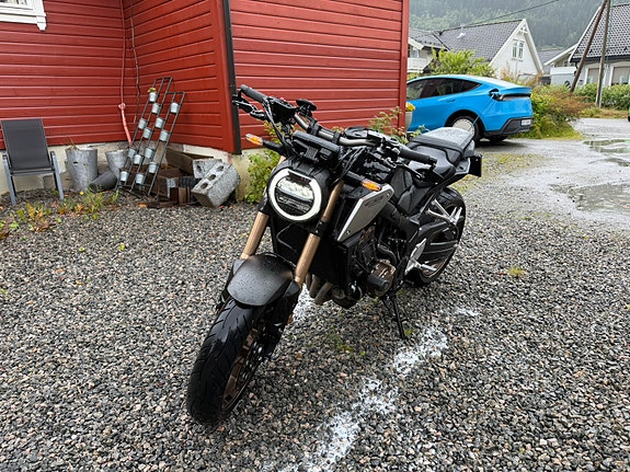 Honda CB650R 6 of 10