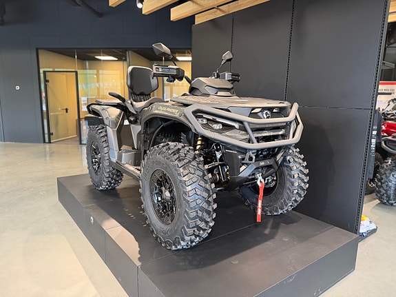 Can-Am Outlander Max Backcountry 1000R