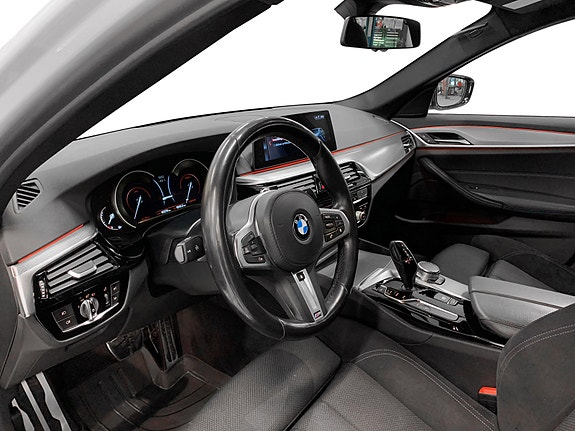 BMW 530e 10 of 14