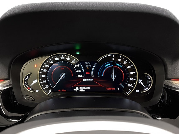 BMW 530e 12 of 14