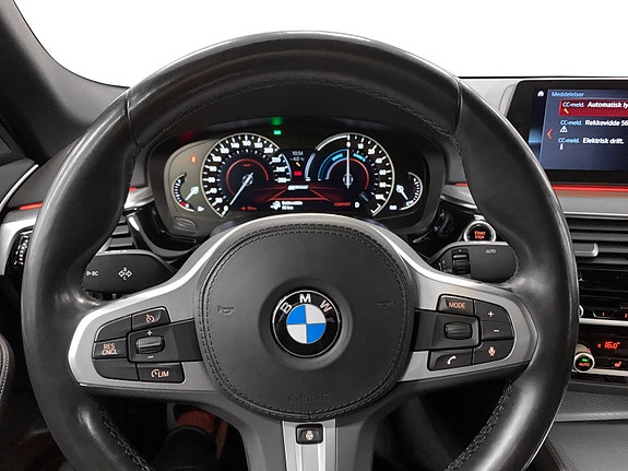BMW 530e 11 of 14