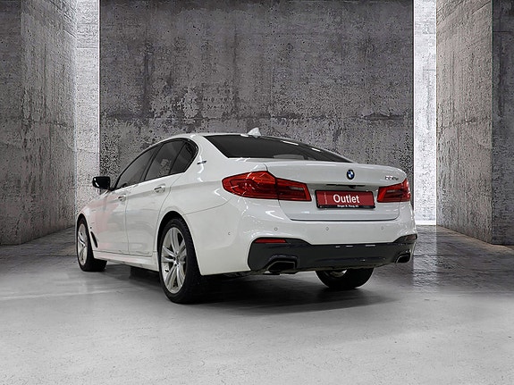BMW 530e 2 of 14