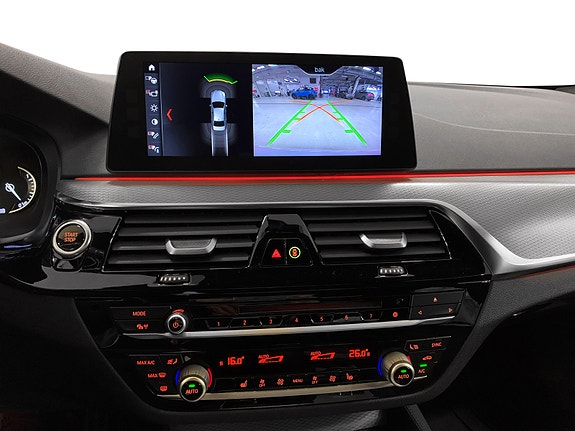 BMW 530e 5 of 14