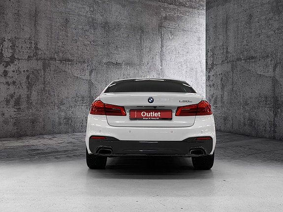 BMW 530e 7 of 14