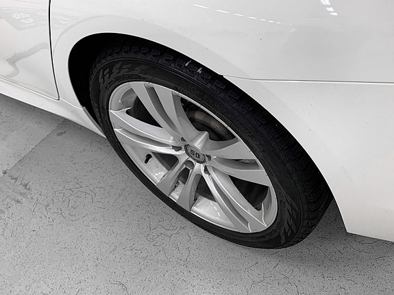BMW 530e 8 of 14
