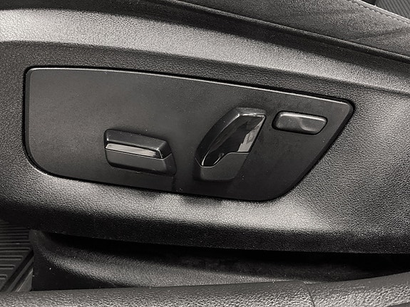 BMW 530e 9 of 14