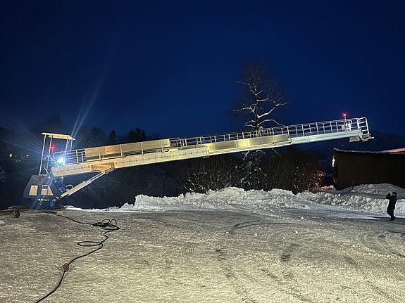 FAT on one of our 17m gangways