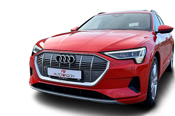 Audi e-tron 5 of 5
