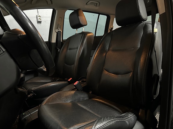 Mazda 5 14 of 19