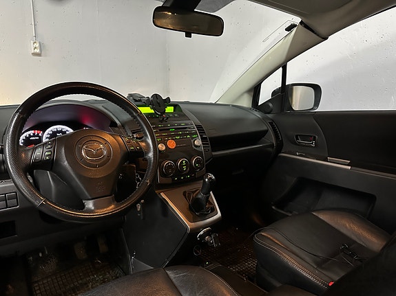 Mazda 5 7 of 19